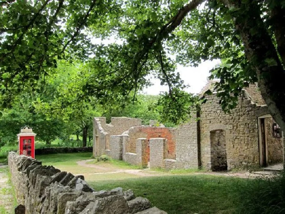 lang Tyneham 1