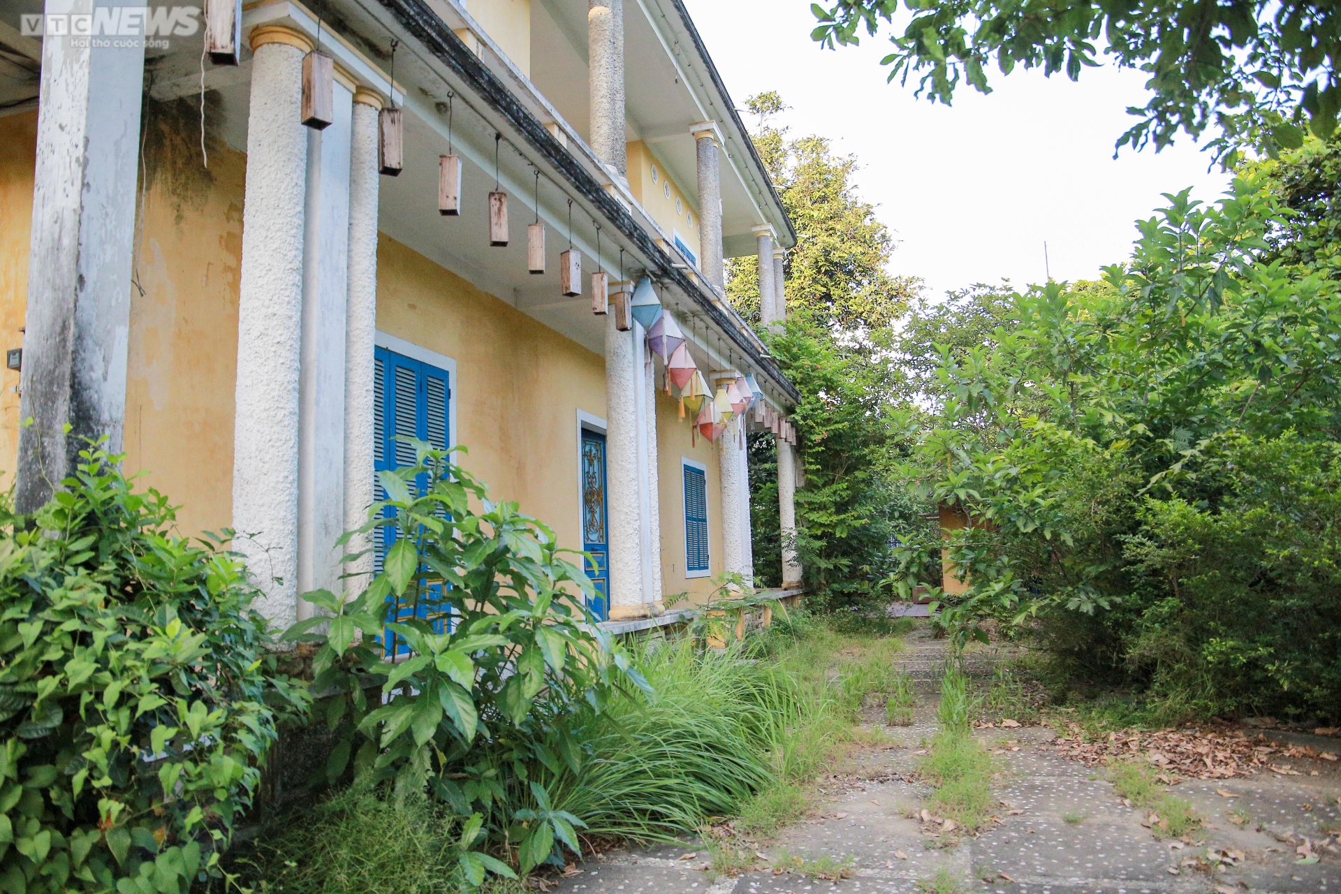 nha cua ba tu cung 1
