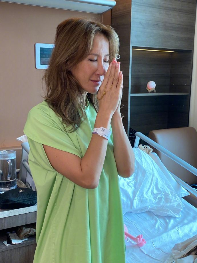 coco lee ung thu vu 1