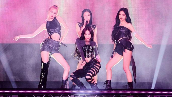 hugh grant blackpink 2