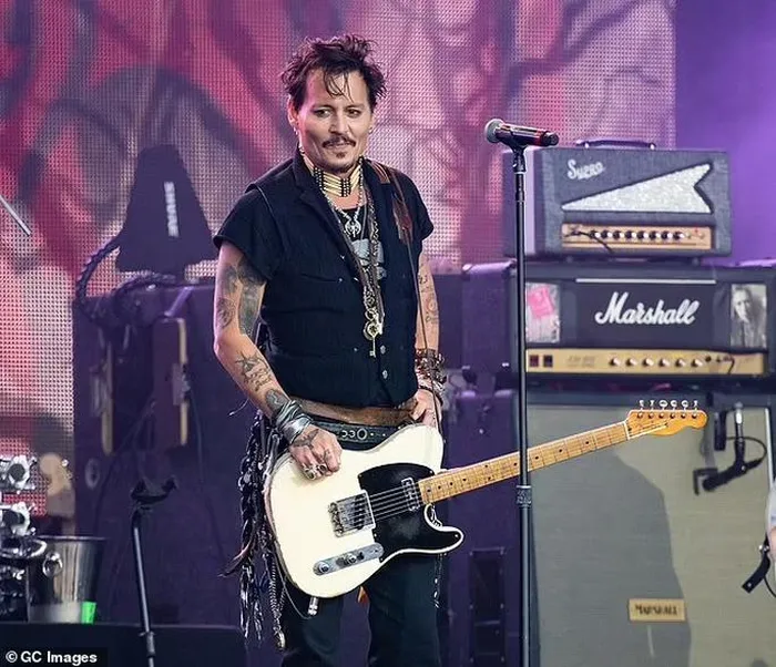 johnny depp chong nang 1