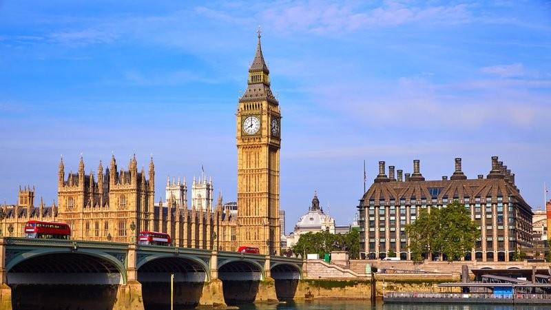 london nghieng sut lun