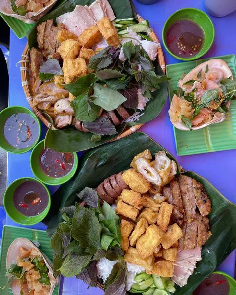 bun dau mam tom o my 1