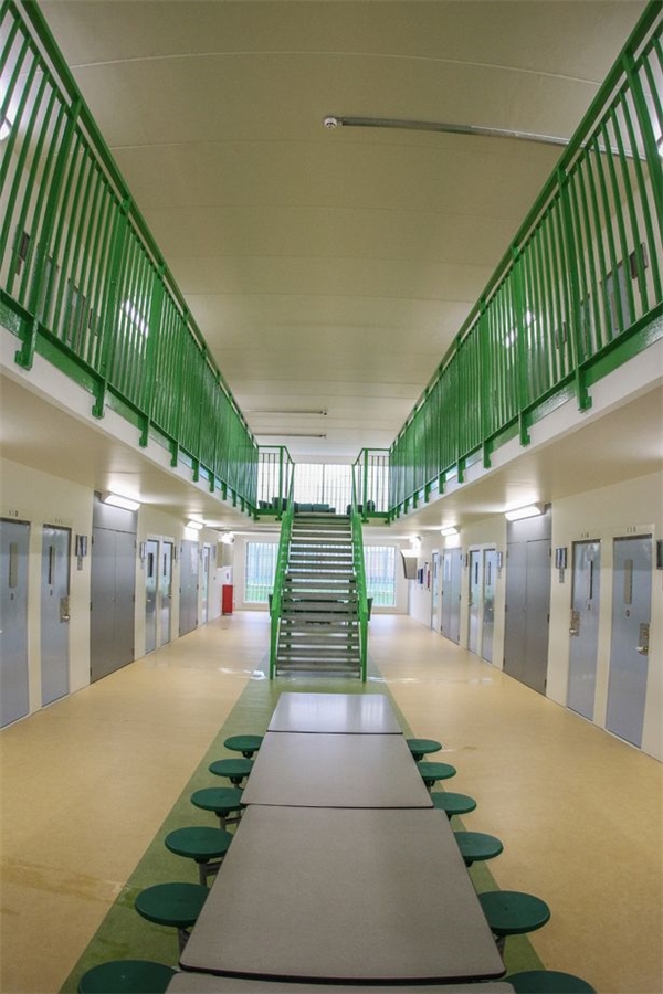 nha tu HMP Berwyn 1