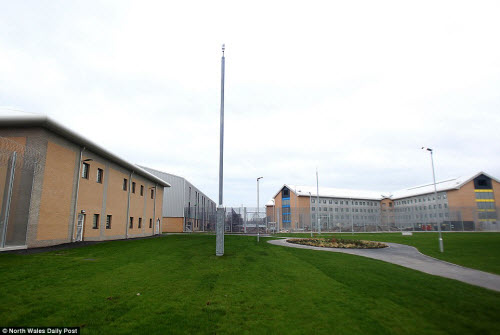 nha tu HMP Berwyn 1