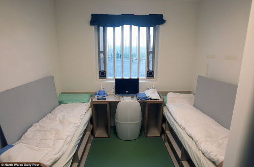 nha tu HMP Berwyn 1
