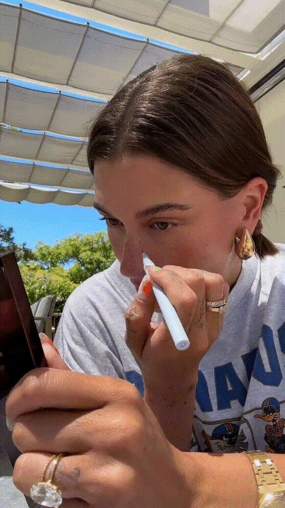 hailey bieber 1