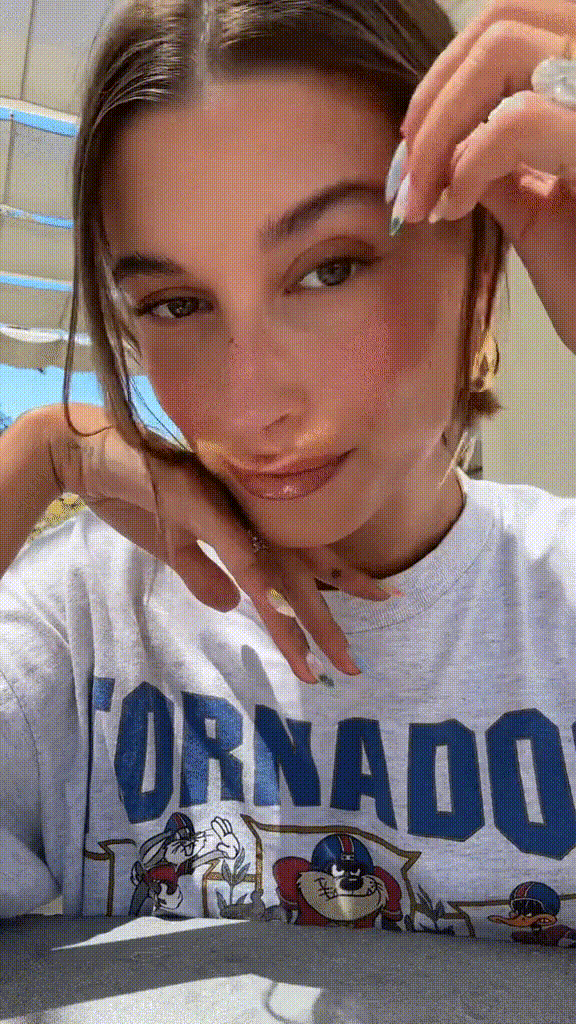 hailey bieber 1