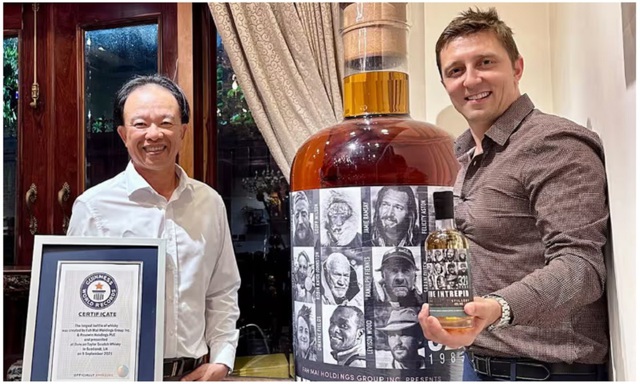 nguoi viet mua whisky