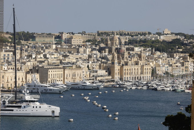 malta nhap cu bat hop phap 1