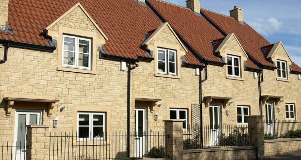 new build terraced houses 620x330