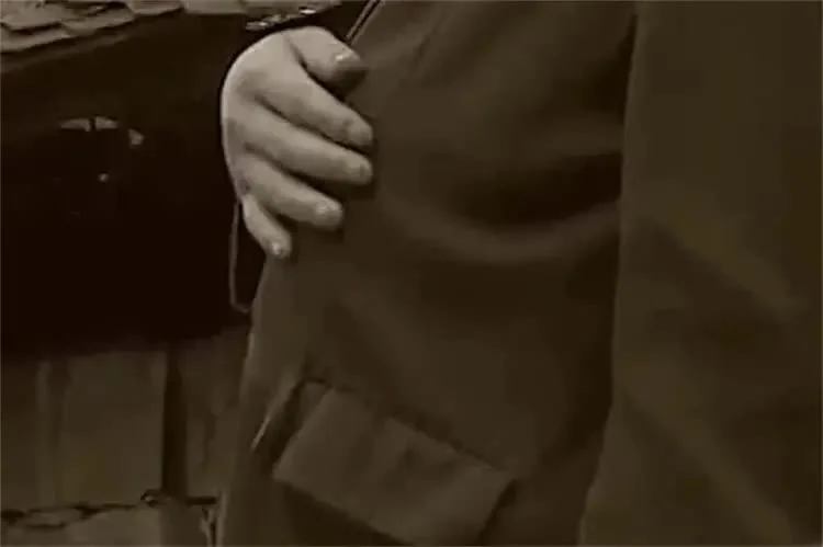 nguoi dan ong mang bau 1