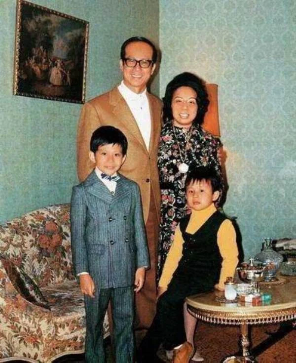 nhan tinh ly gia thanh 1