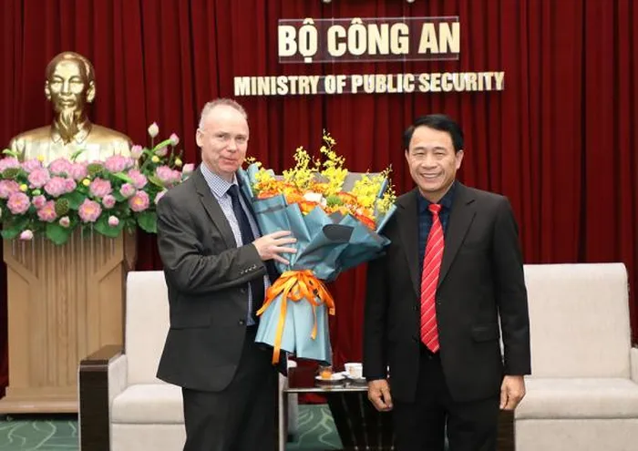 phong chong mua ban nguoi 1