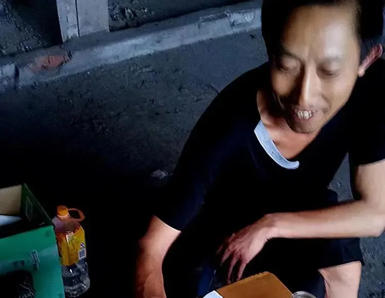 theo duoi uoc mo trung so 1