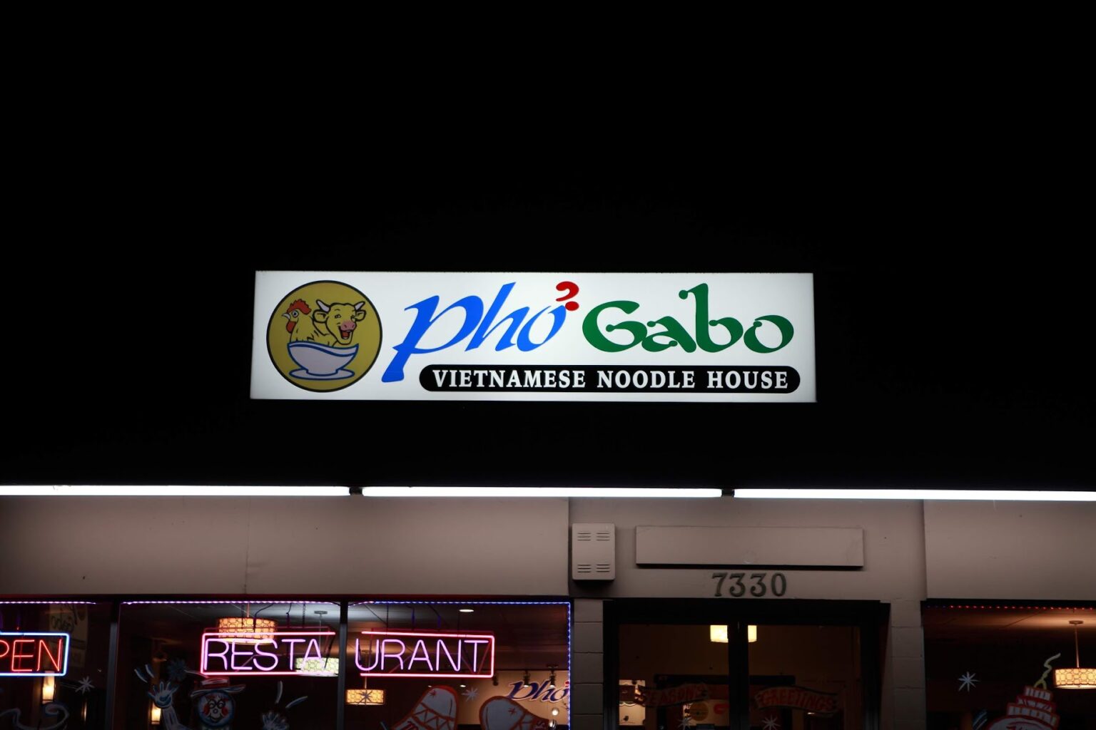 tiem pho nguoi viet dong cua