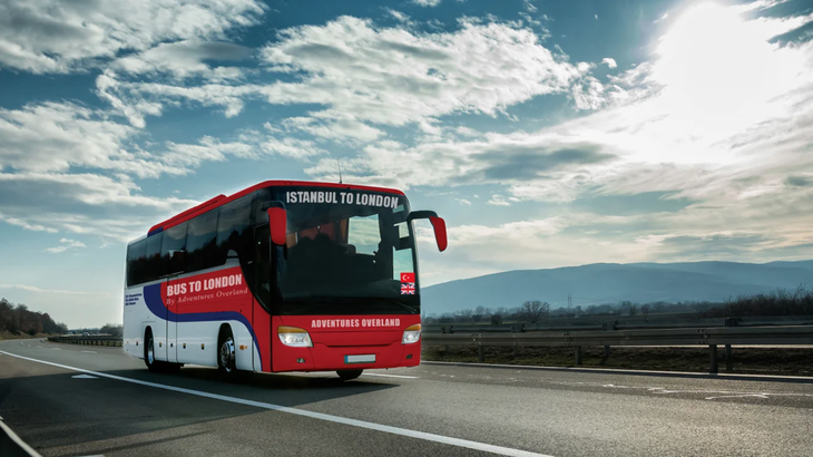 xe buyt istanbul london 1