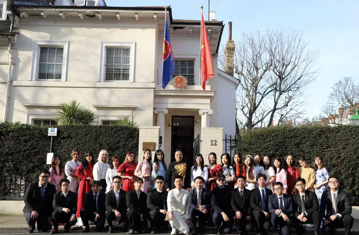 xuan que huong london 1