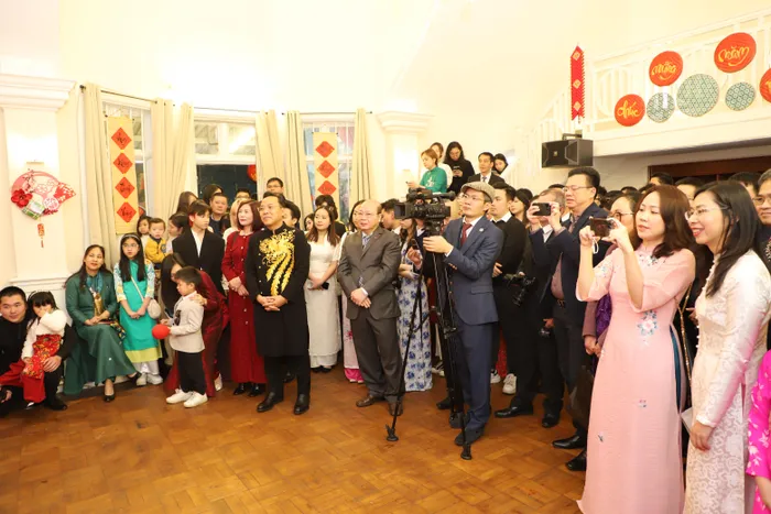 xuan que huong london 1