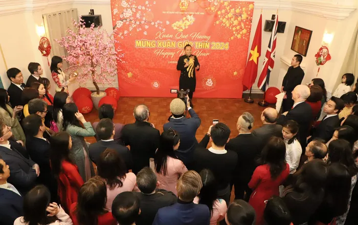 xuan que huong london 1