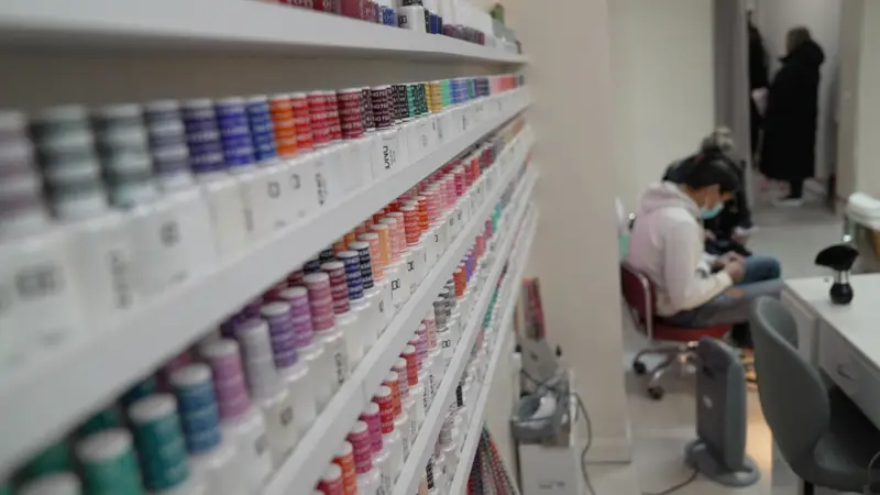 bam tru tiem nail 1