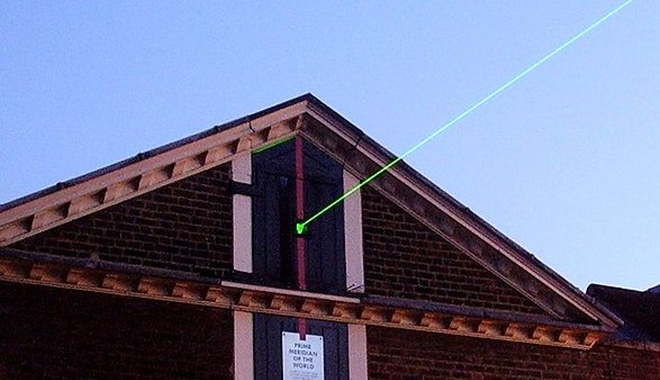 587px Greenwich observatory laser