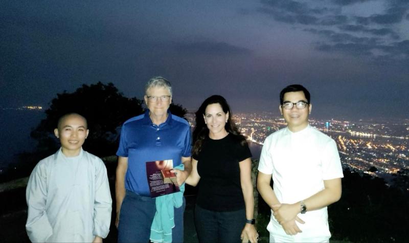 bill gates hoang anh suong dinh ban co 1