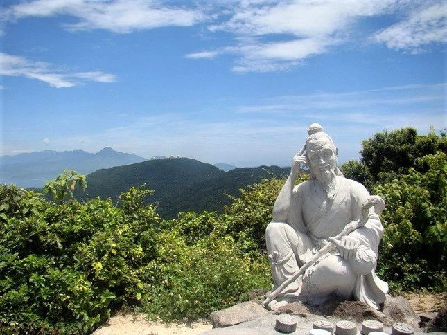 dinh ban co 1