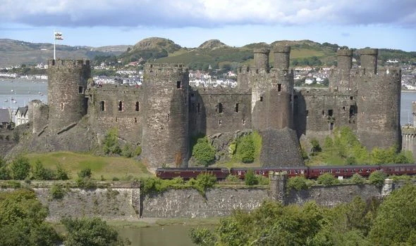 lau dai conwy 1
