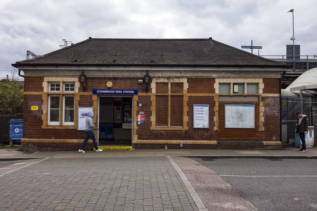 Stonebridge Park station 1