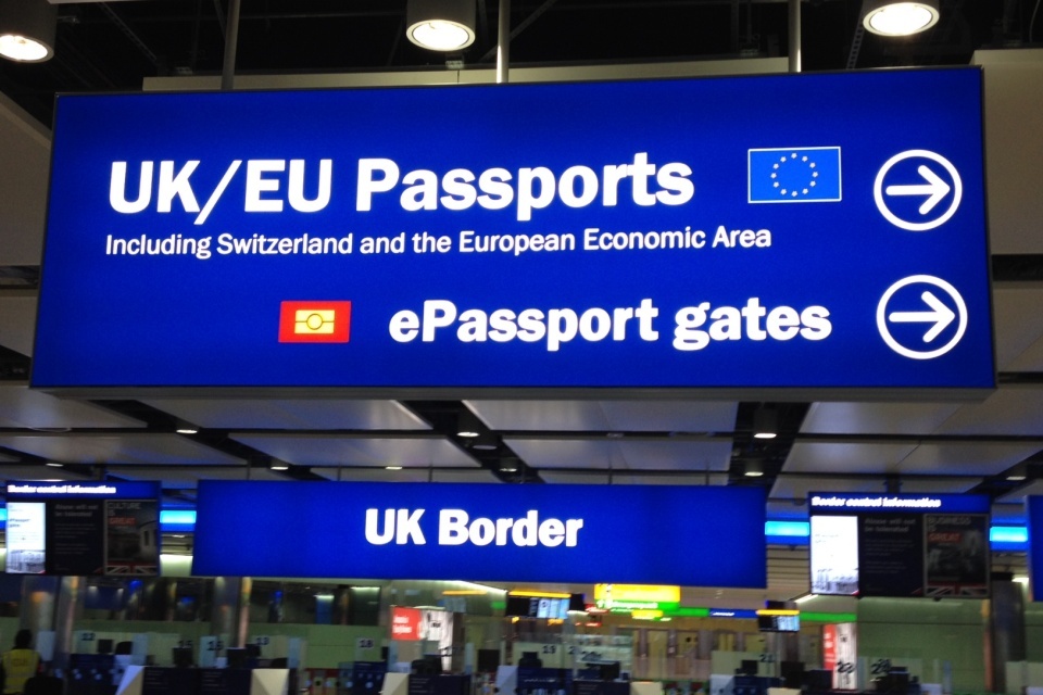 bao lanh nguoi than den anh