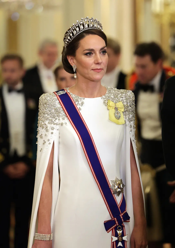 chan dung kate 1