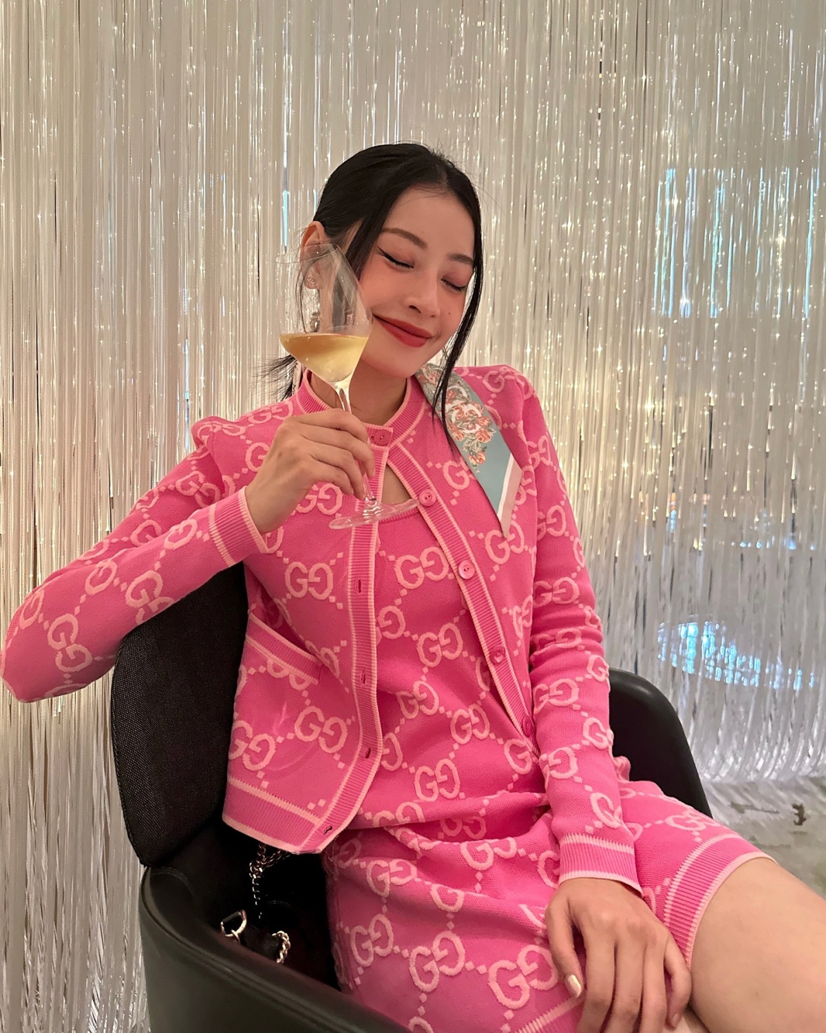 chi pu nha hang tai anh 1