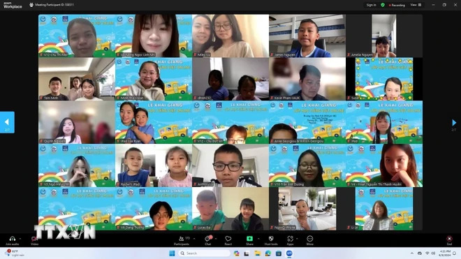 khai giang lop tieng viet 1