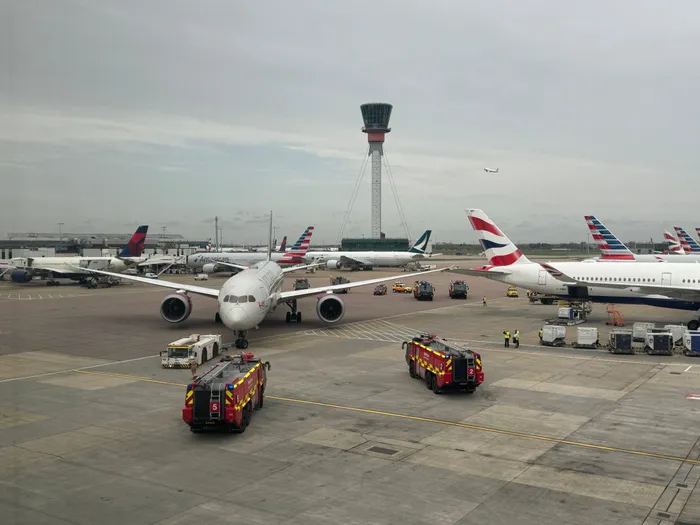 may bay va cham heathrow