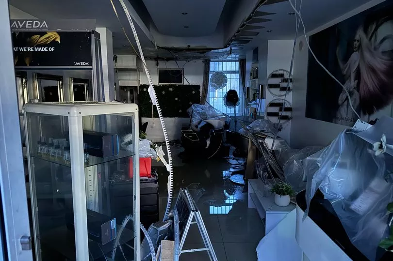 ngap lut salon 1