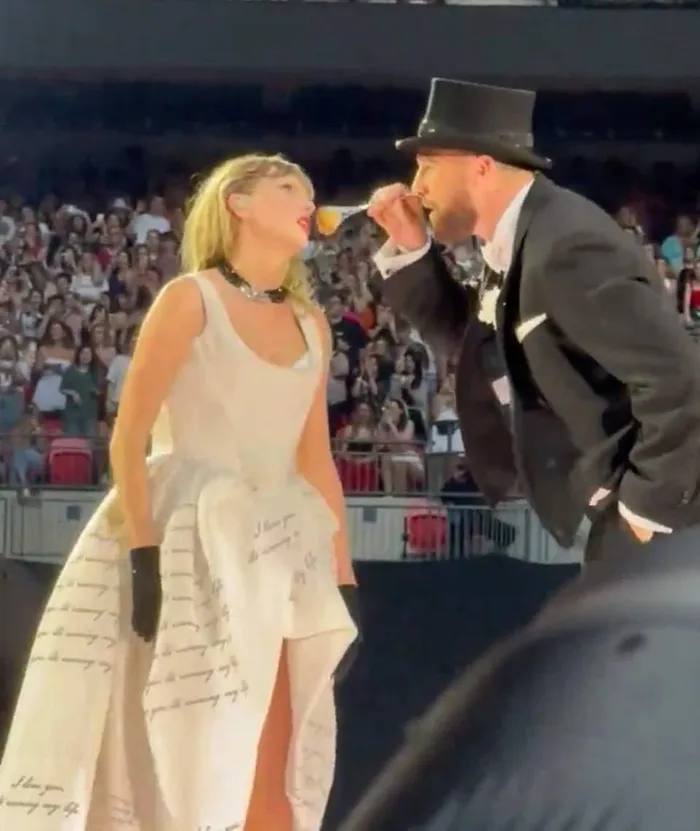 taylor swift ngat xiu 1