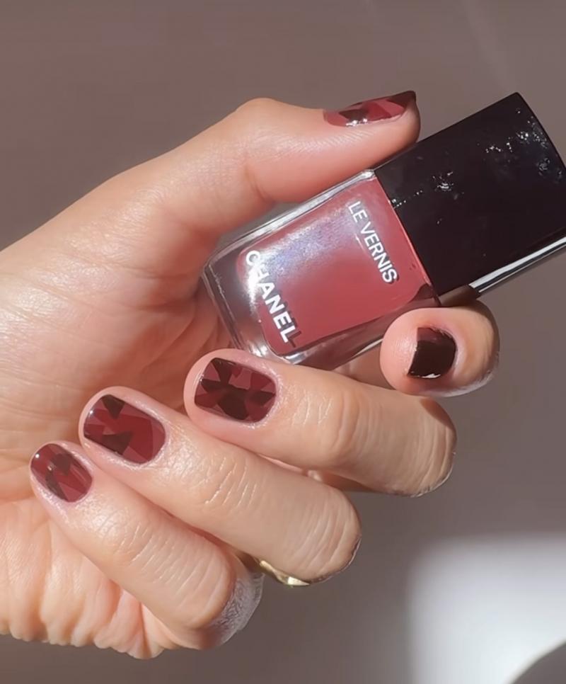 top tho nail 1