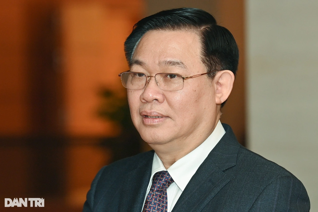 vuong dinh hue