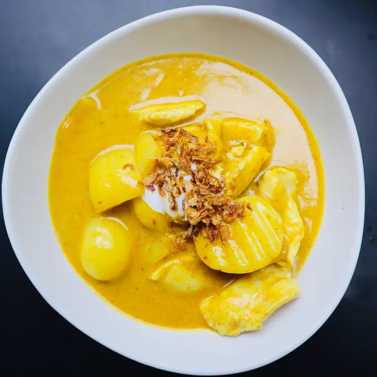 10 nha hang mon thai o london 1