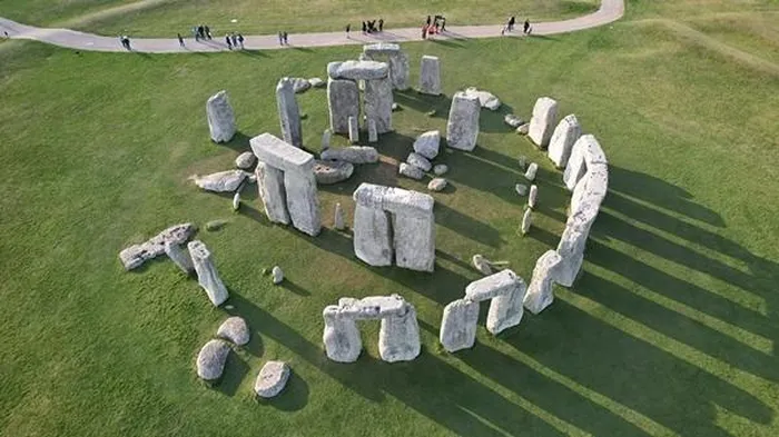 da be tho stonehenge 1