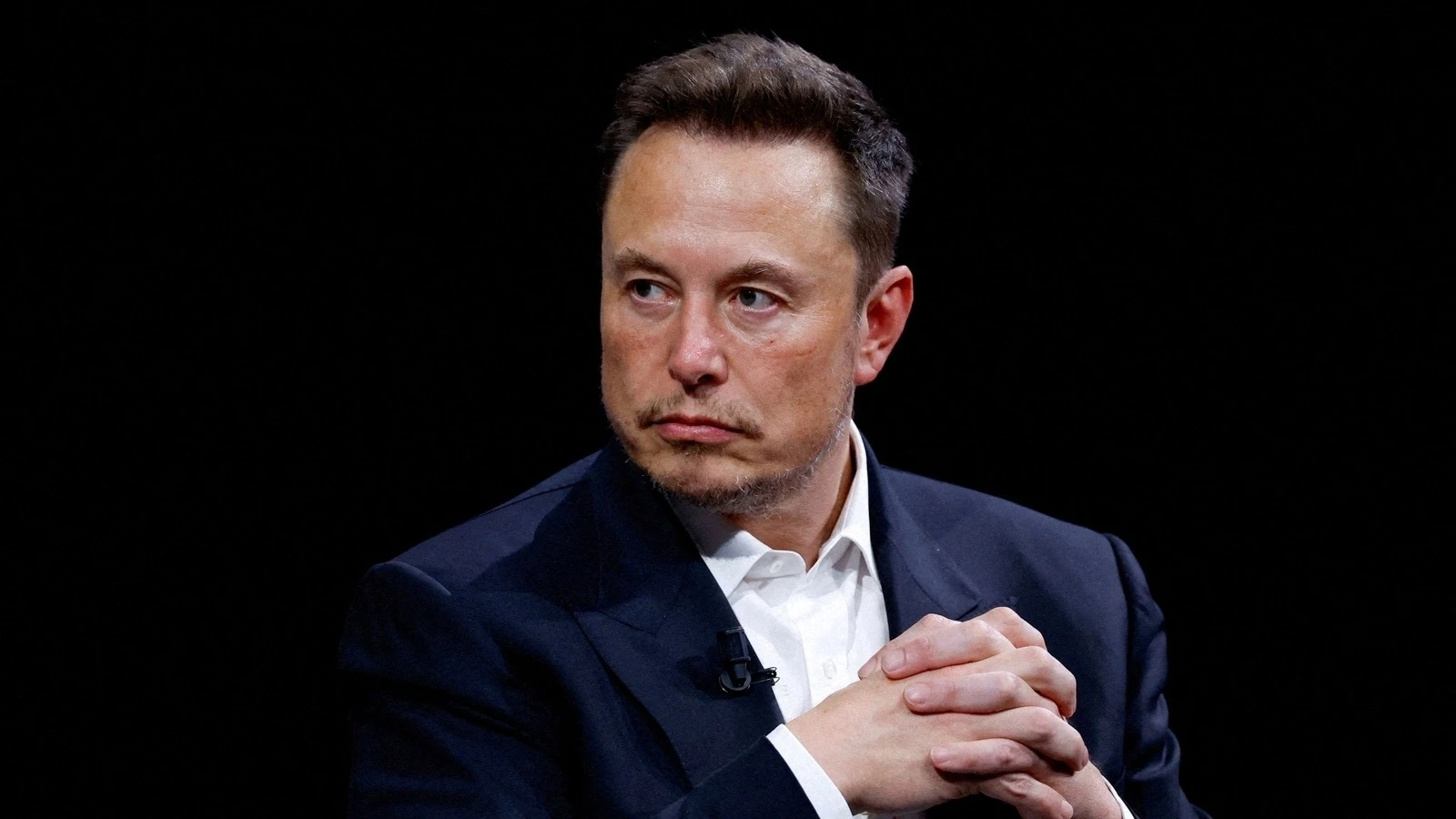 elon musk con gai 1