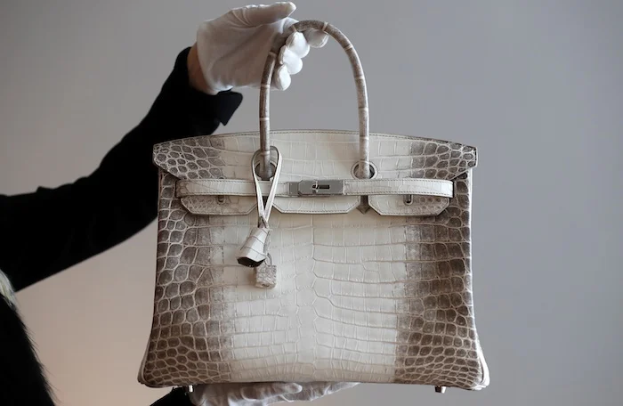 hermes tang gia 5 nam 1