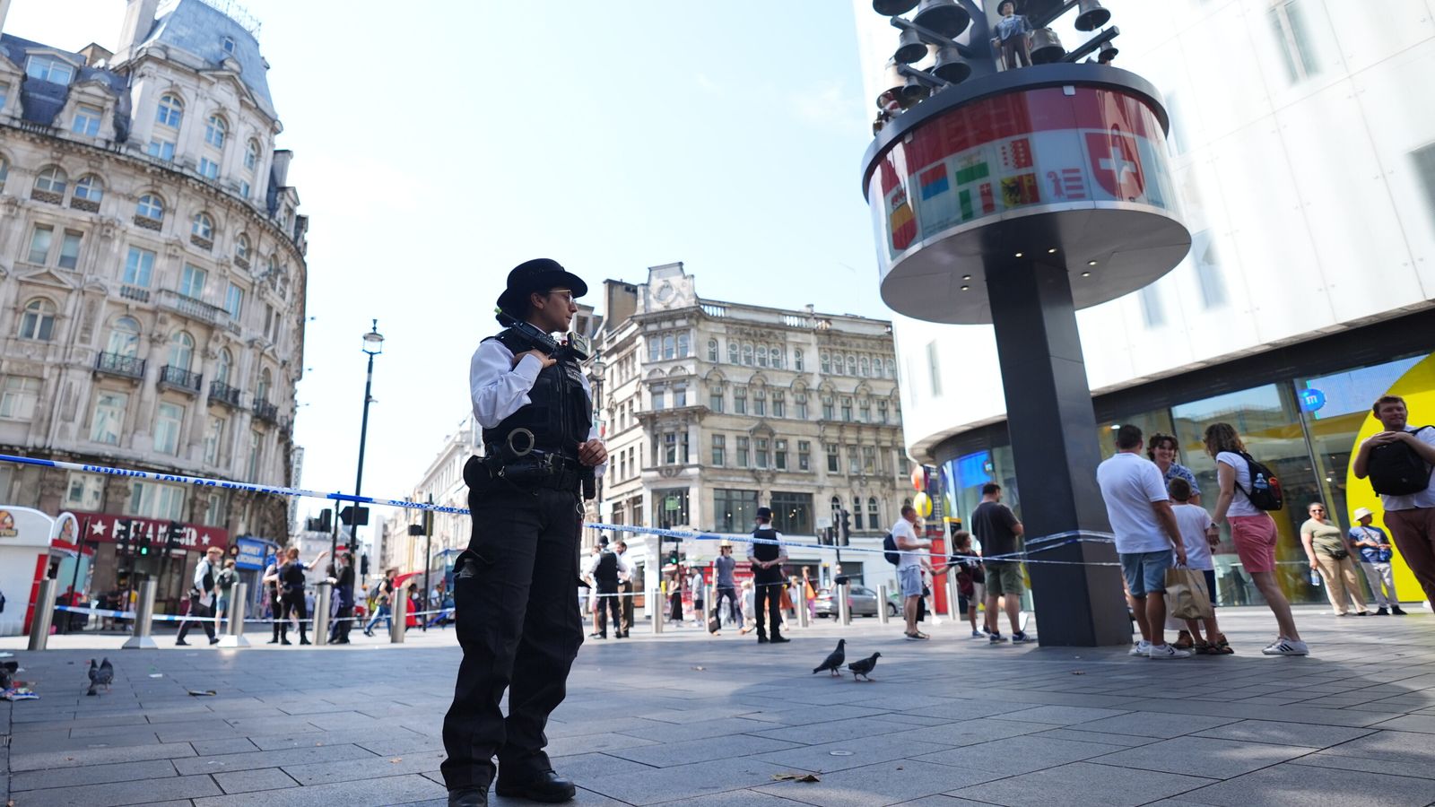 skynews leicester square officers 6654672