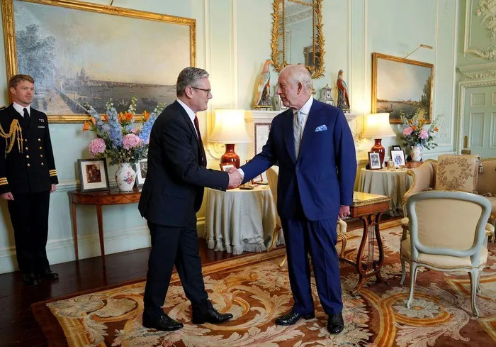 vi sao dan anh bau starmer 1