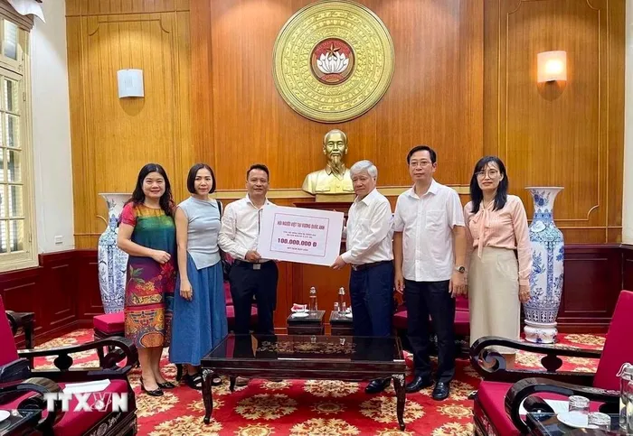 nguoi viet o anh quyen gop bao yagi 1