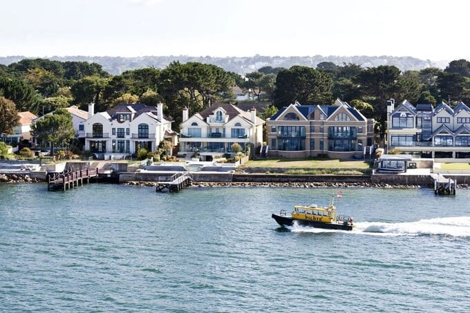 nha dai gia sandbanks 1