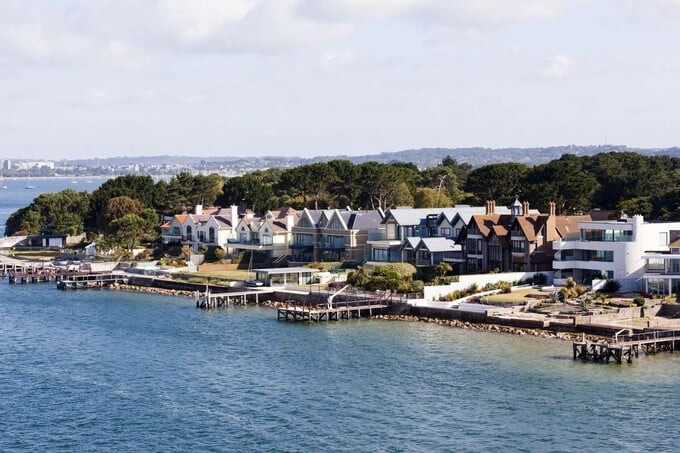 nha dai gia sandbanks 1