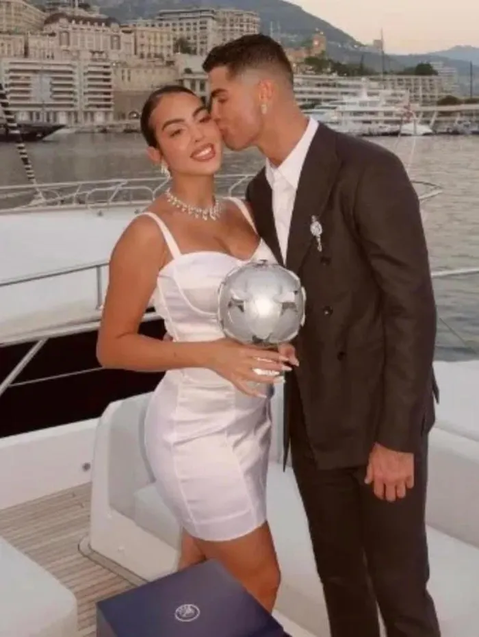 ronaldo trang suc 1