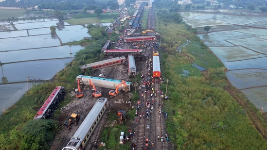 tau trat banh an do 1